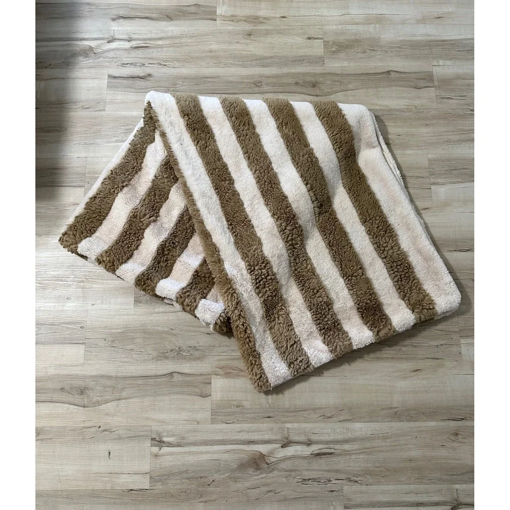 Anthropologie The‎ Sophie Faux Fur Throw Blanket Striped Edition 60x70